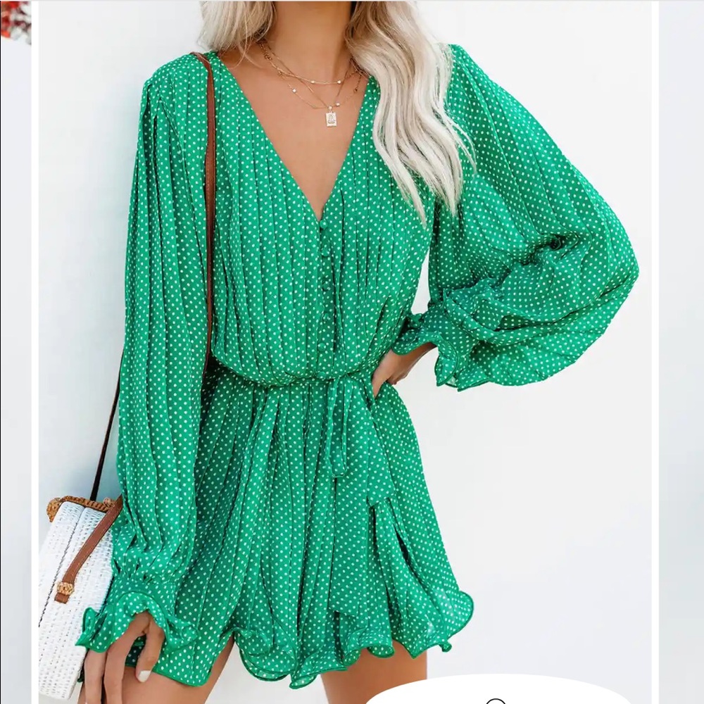 Vici Viera Polka Dot Pleated Romper size M brand new with tags, never worn